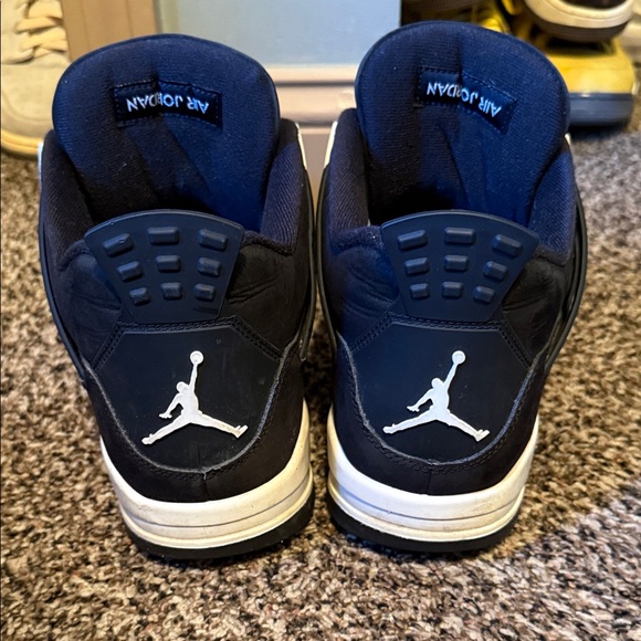 Jordan Men's Navy and White Sneakers - Picture 4 of 4